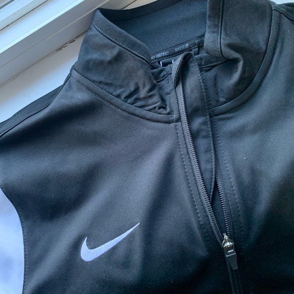 Nike Zip-Up - Picture 4 of 5